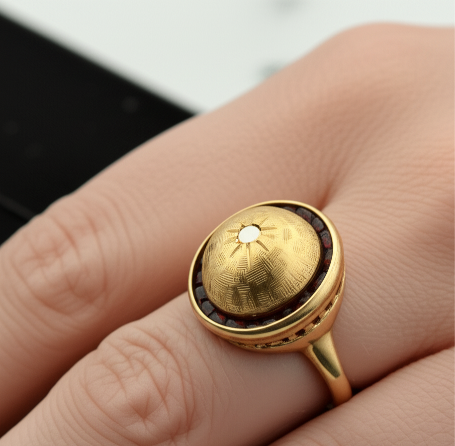 Vintage 14k Garnet Ring Missing One Stone