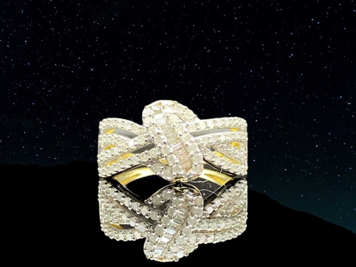 Vintage Diamond and 10k Gold Knot Ring | Size 8