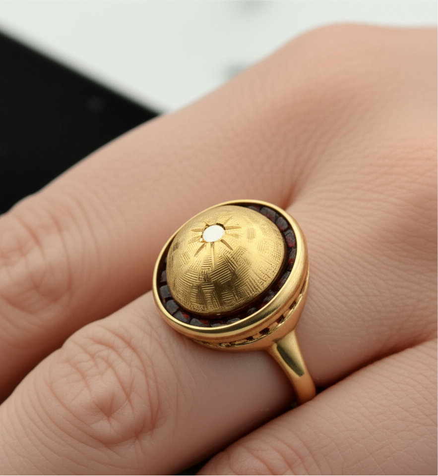 Vintage 14k Garnet Ring Missing One Stone