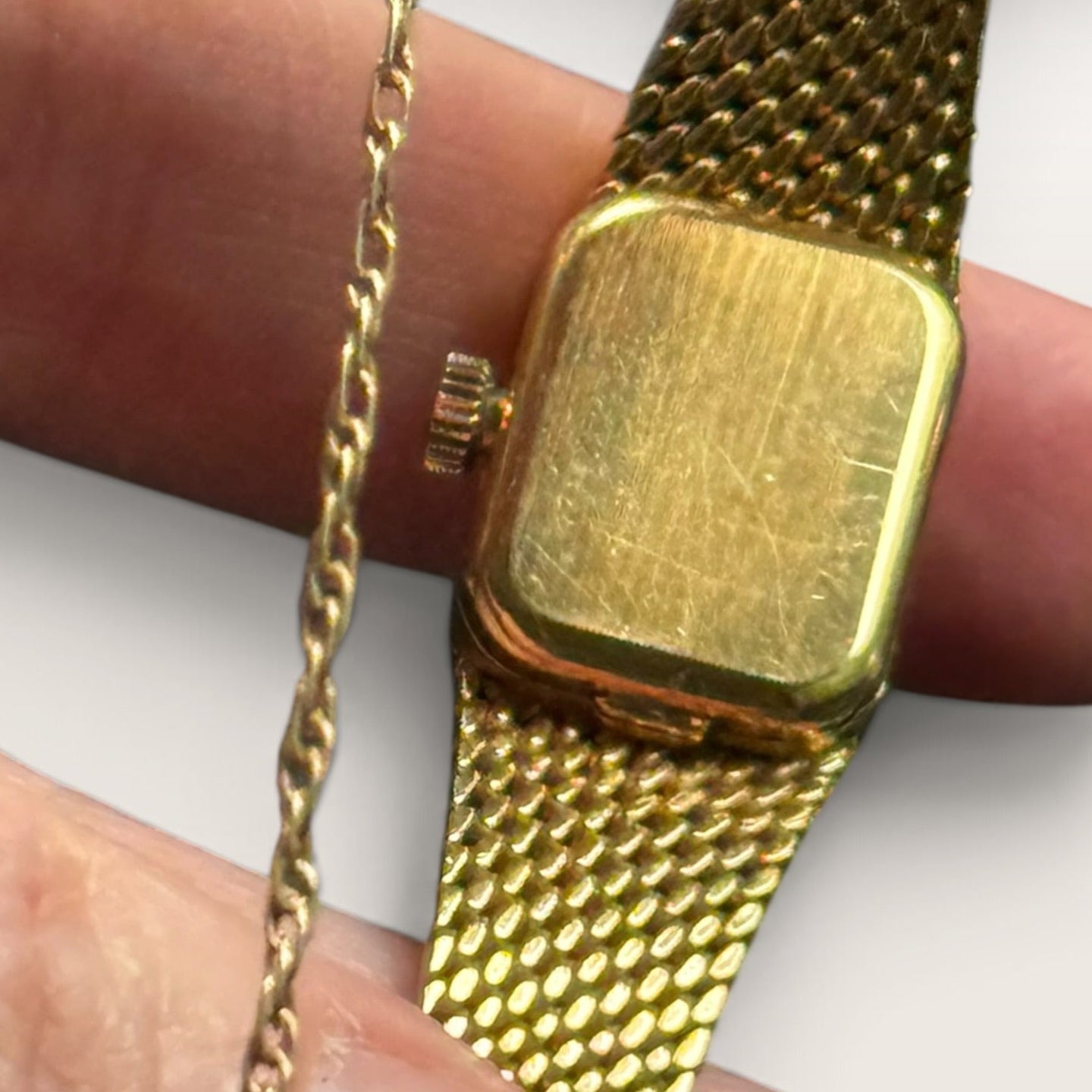 Vintage Omega 18K Yellow Gold Ladies Cocktail Watch | Manual Wind | Integrated Mesh Bracelet | Circa 1960s-70s