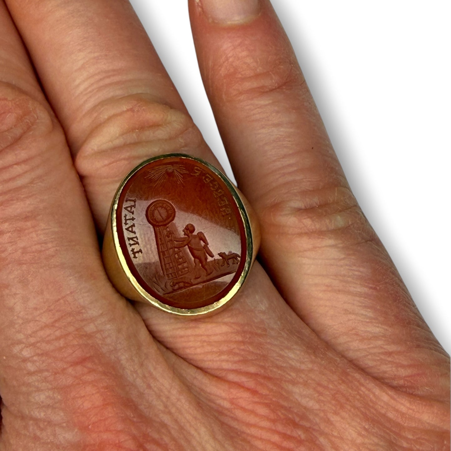 9k Fine Vintage Carnelian Intaglio Signet Ring