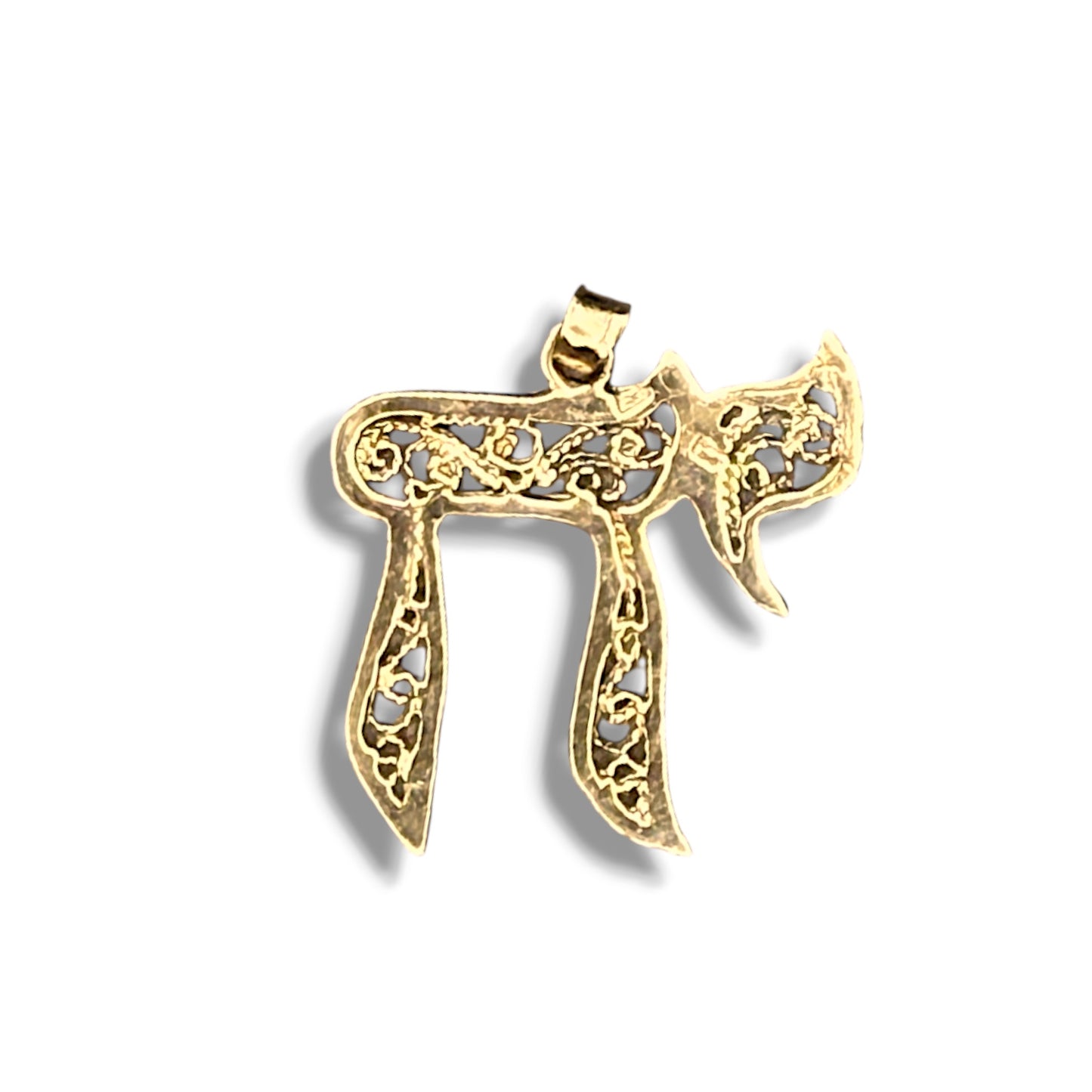 Vintage 14k Filigree Chai Pendant