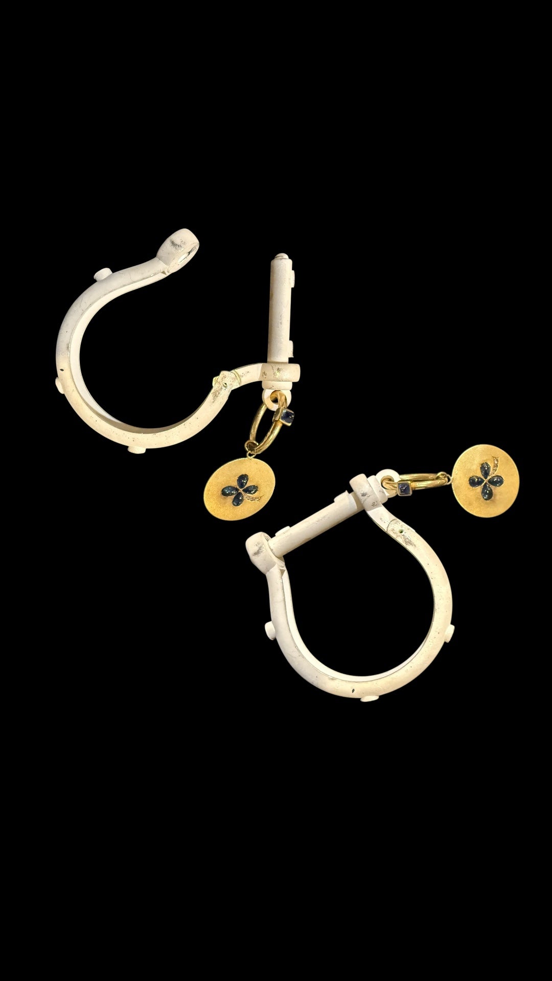 SNAP 18k YG Horsebit Bangle Bracelet